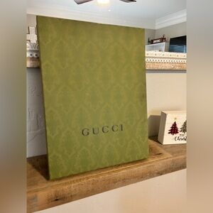 Gucci gift box, tissue paper and card